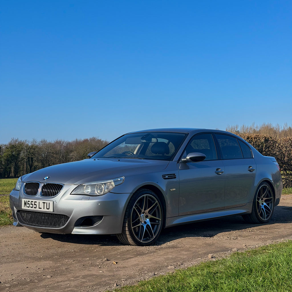 BMW E60 M5 V10 - 2005