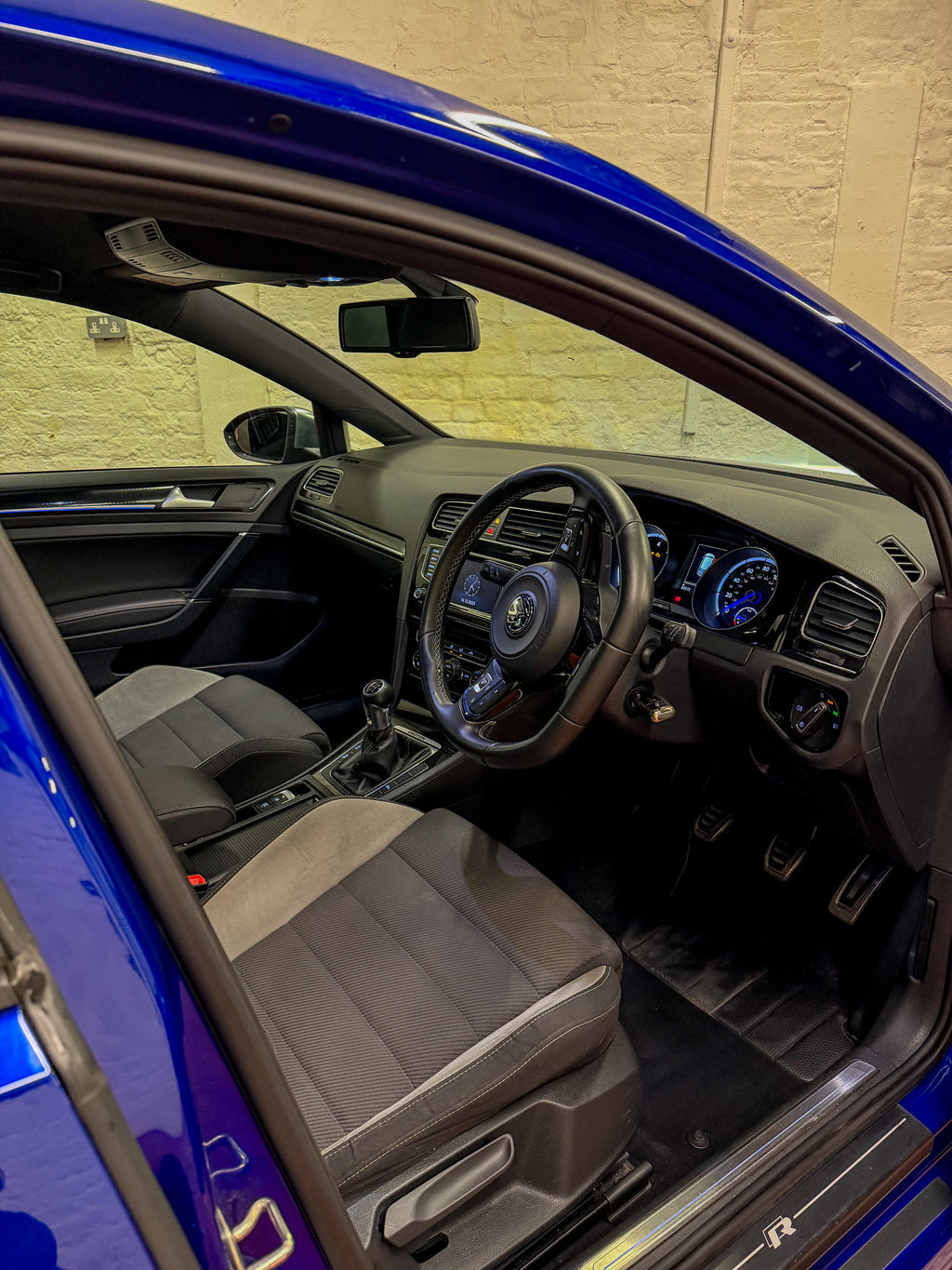Volkswagen Golf R Manual – 2015