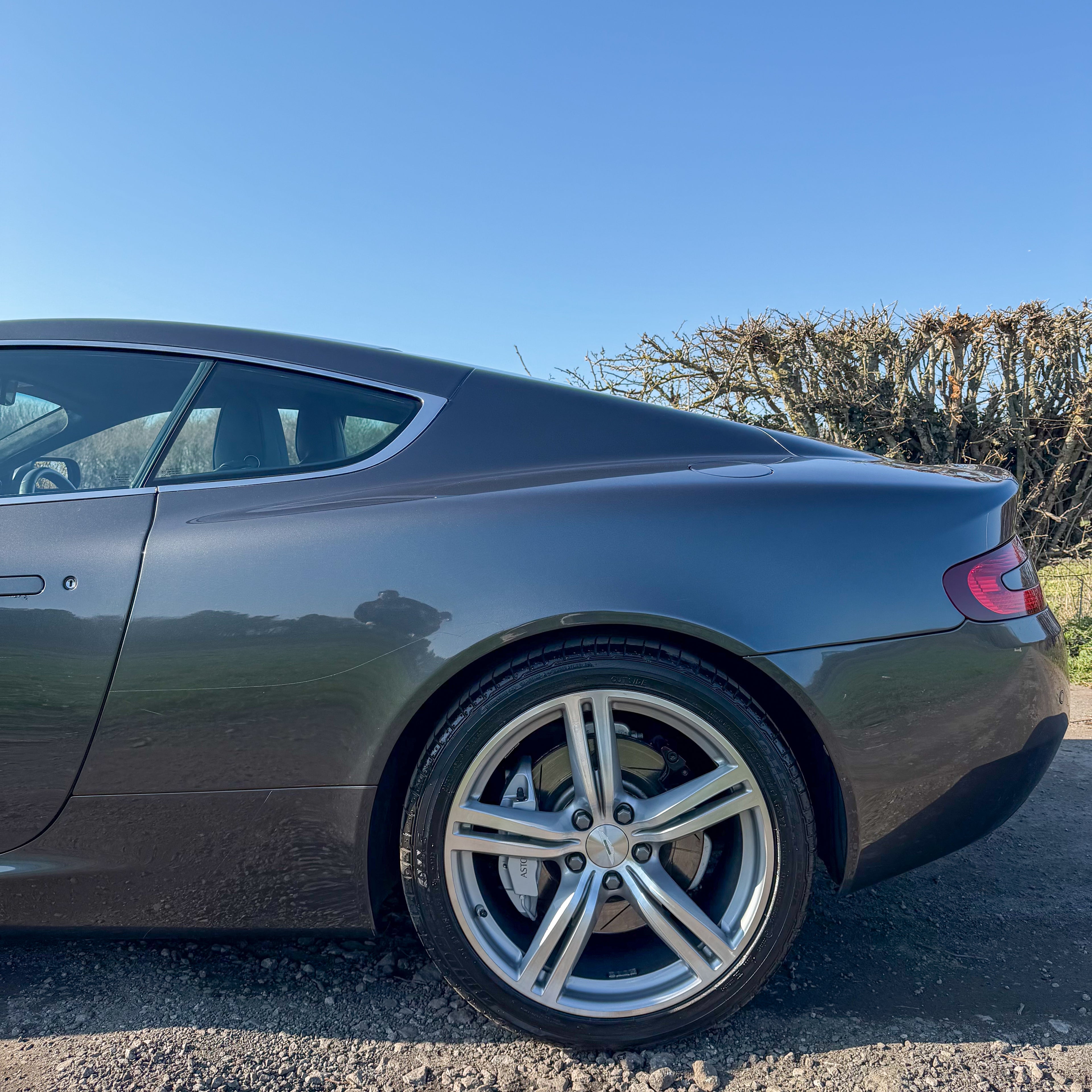 Aston Martin DB9 6.0 V12 Sport Pack - 2006