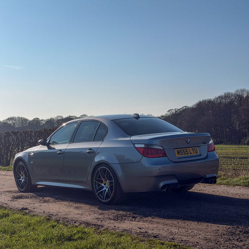 BMW E60 M5 V10 - 2005