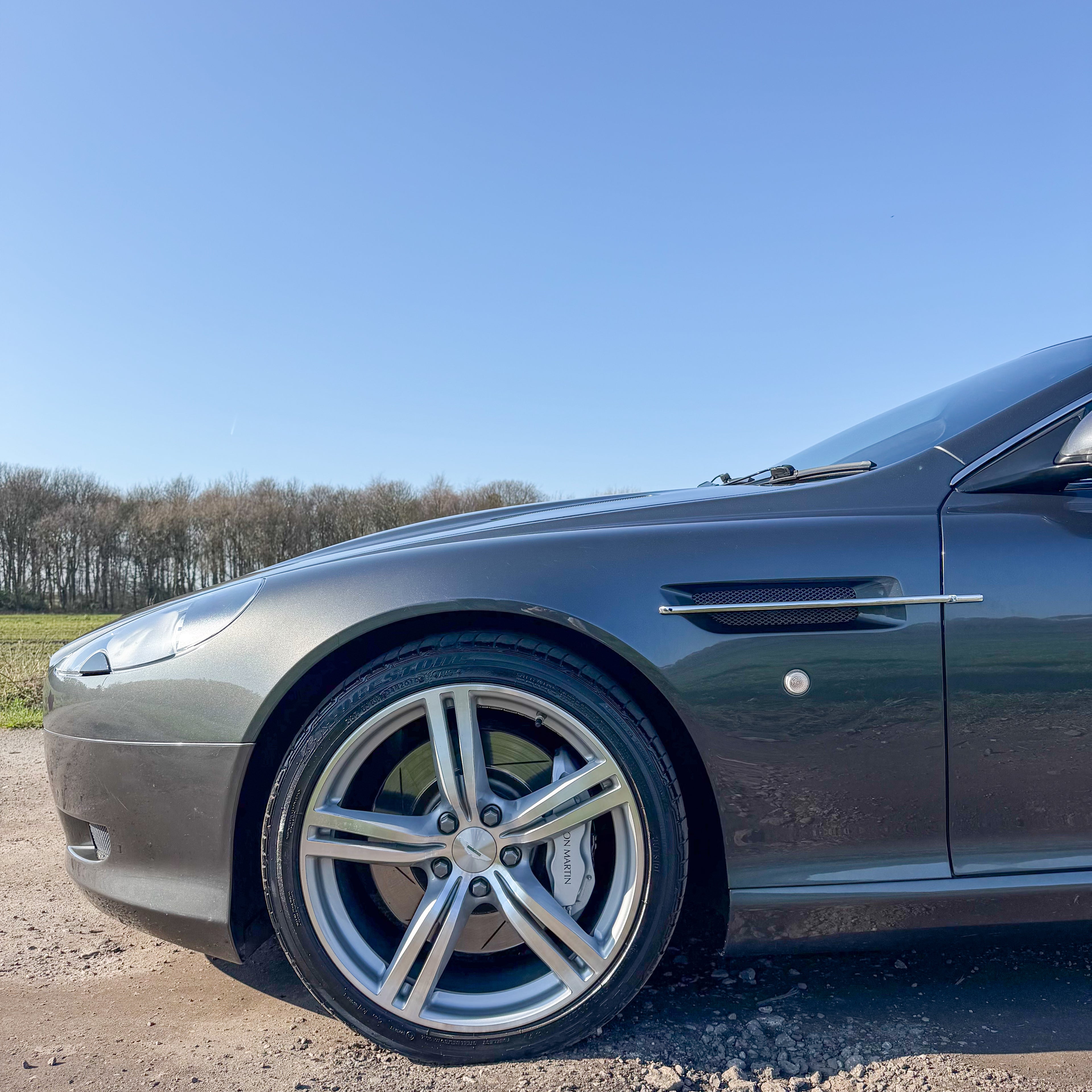 Aston Martin DB9 6.0 V12 Sport Pack - 2006