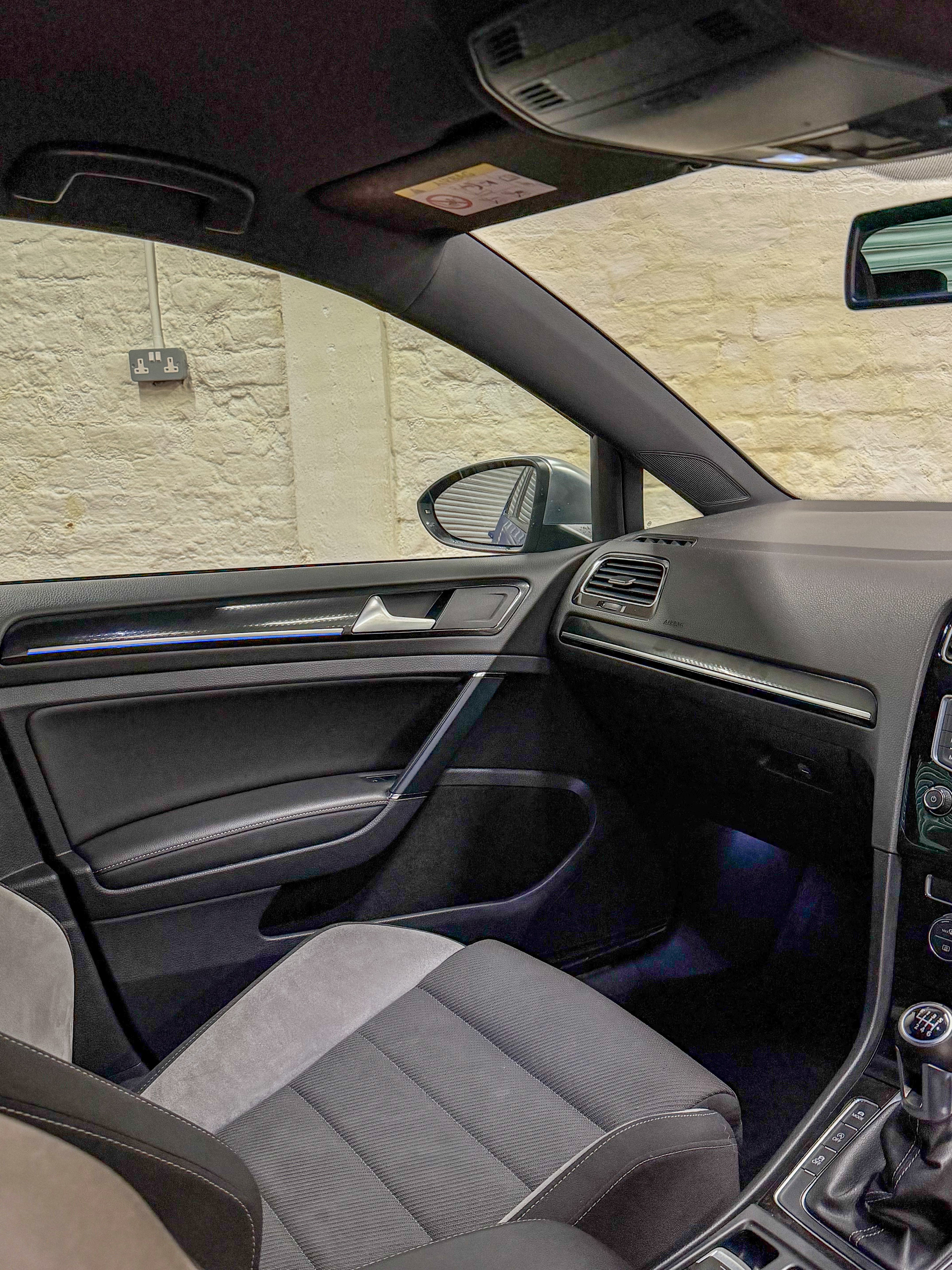 Volkswagen Golf R Manual – 2015