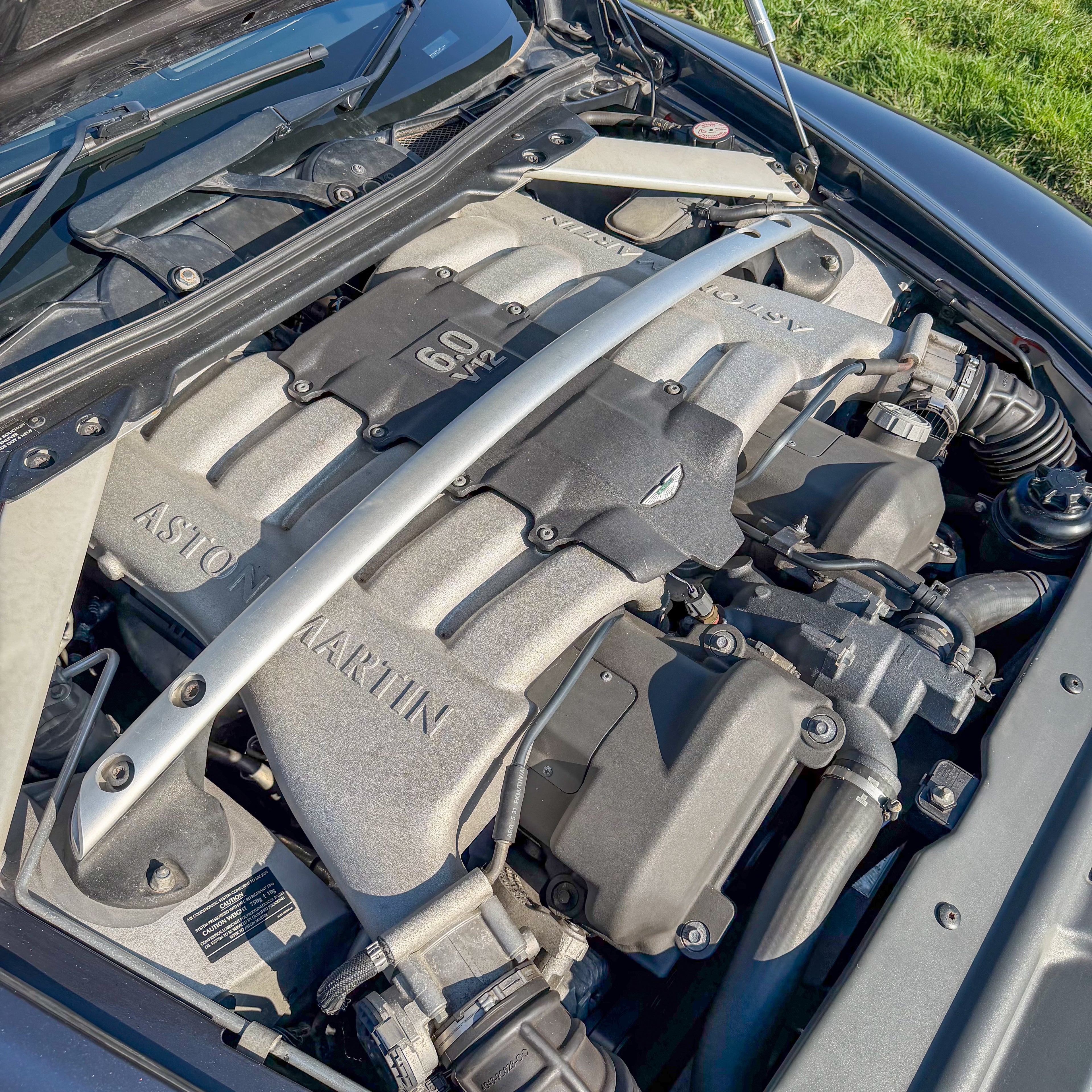 Aston Martin DB9 6.0 V12 Sport Pack - 2006