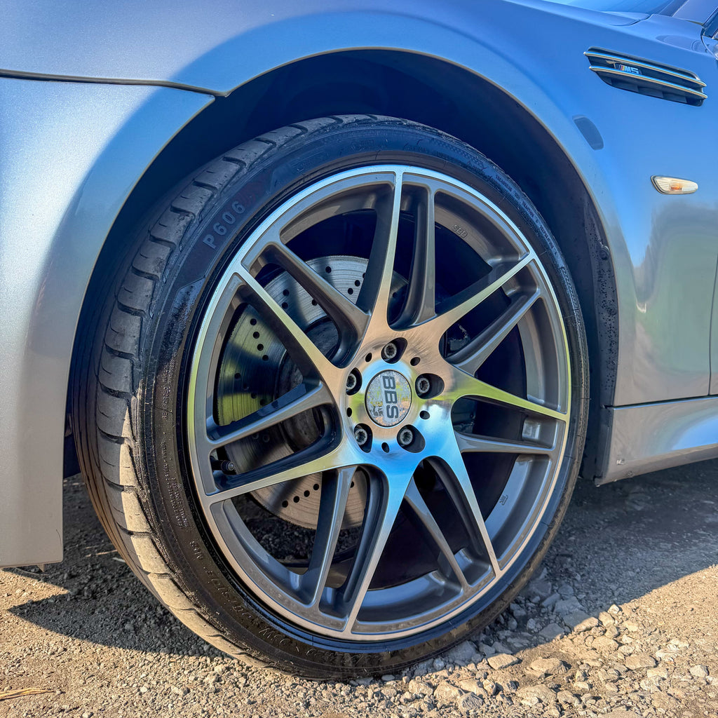 BMW E60 M5 V10 - 2005